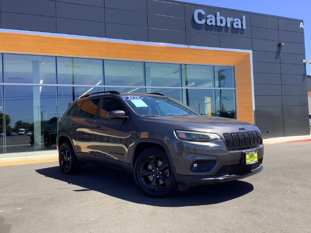 Used 2020 Jeep Cherokee Latitude Plus FWD image 2