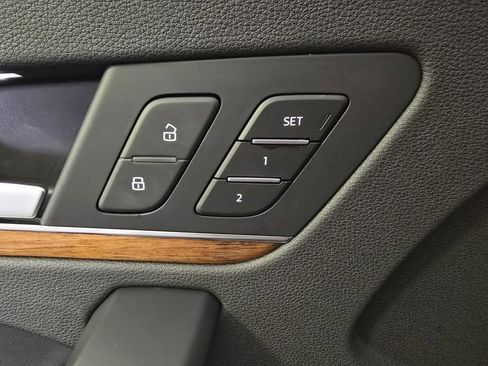 Used 2022 Audi Q5 2.0T Premium Plus w/ Premium Plus Package image 9