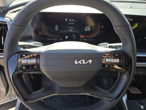 New 2026 Kia Sorento S FWD image 11
