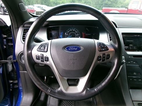 Used 2014 Ford Taurus SEL w/ Equipment Group 201A FWD image 16