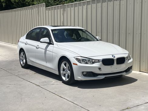 Used 2014 BMW 328i Sedan RWD image 3