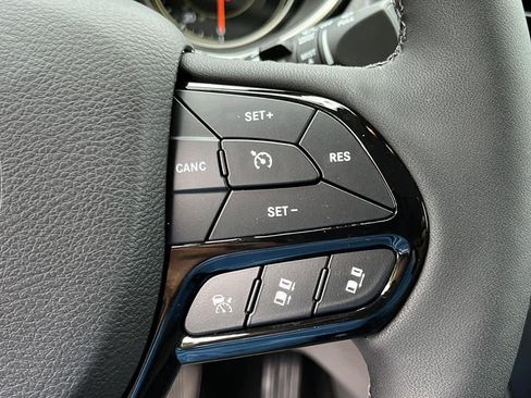 New 2023 Jeep Cherokee Altitude Lux w/ Lux Elite Package image 10