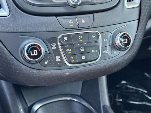 Used 2025 Chevrolet Malibu LT FWD image 20