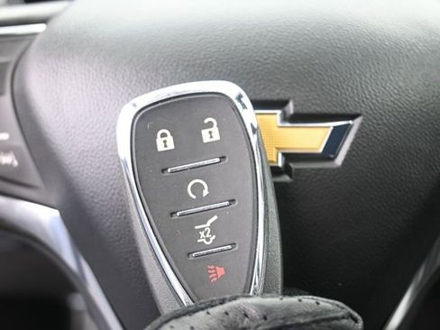 Used 2024 Chevrolet Equinox LT image 35