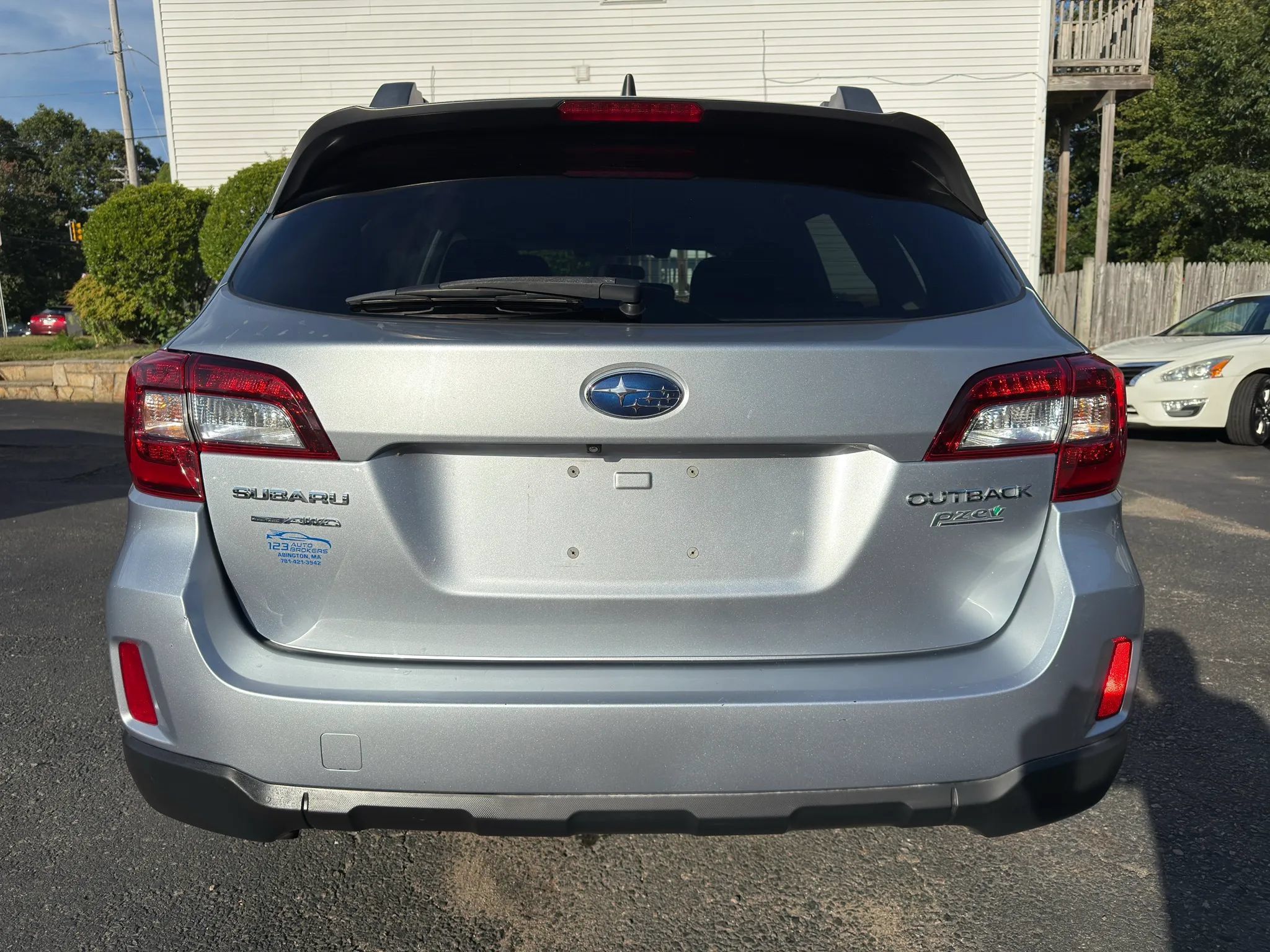 Used 2016 Subaru Outback 2.5i Premium AWD/4WD image 6