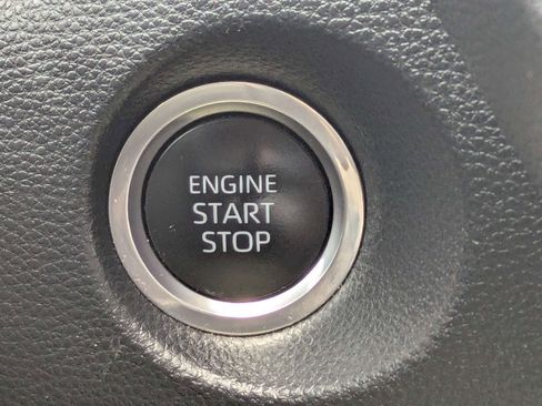 Used 2023 Toyota Corolla Cross LE FWD image 27