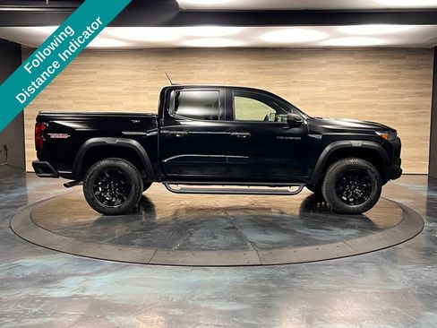 Used 2023 Chevrolet Colorado Trail Boss image 9