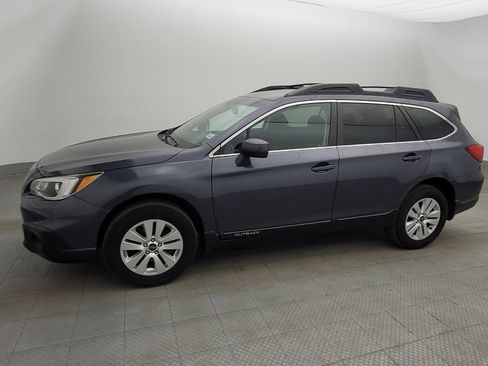 Used 2016 Subaru Outback 2.5i Premium image 2