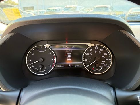 Used 2025 Nissan Sentra SV image 21