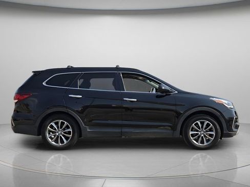 Used 2019 Hyundai Santa Fe XL SE image 9