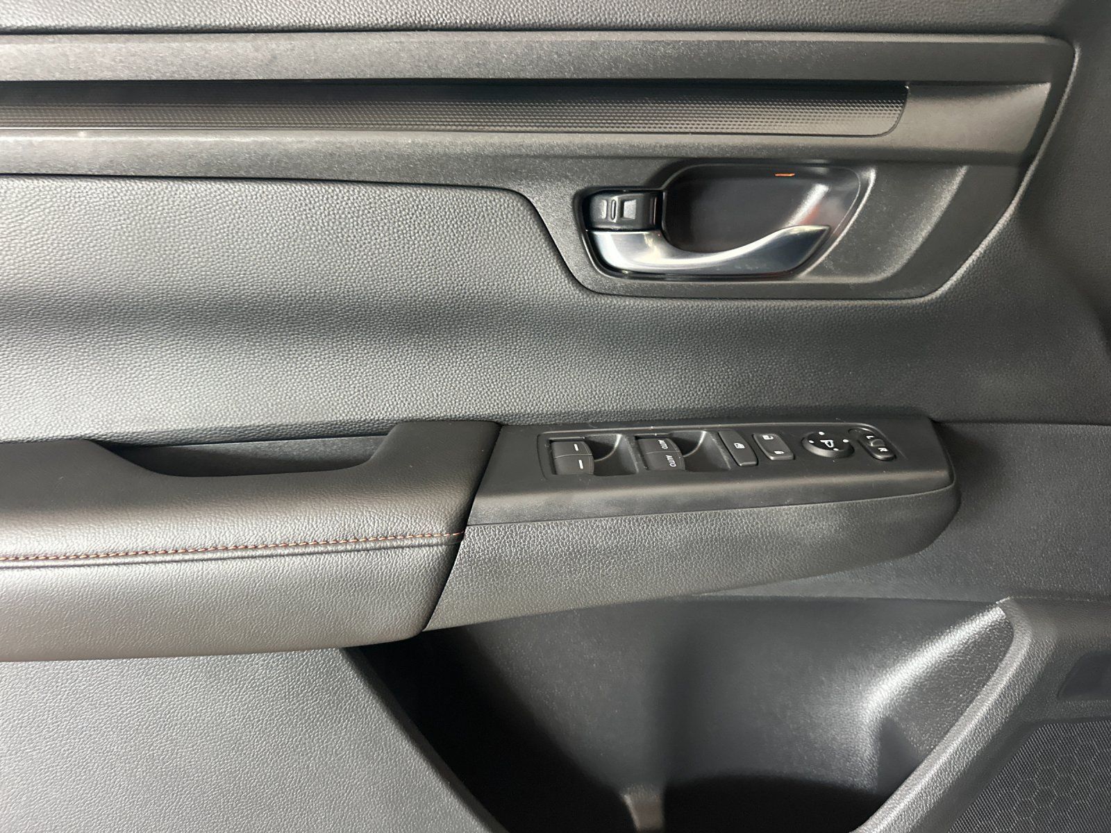 Used 2026 Honda CR-V TrailSport image 11