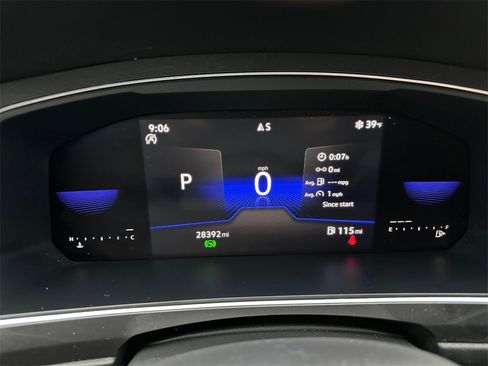 Used 2023 Volkswagen Tiguan SE R-Line image 22