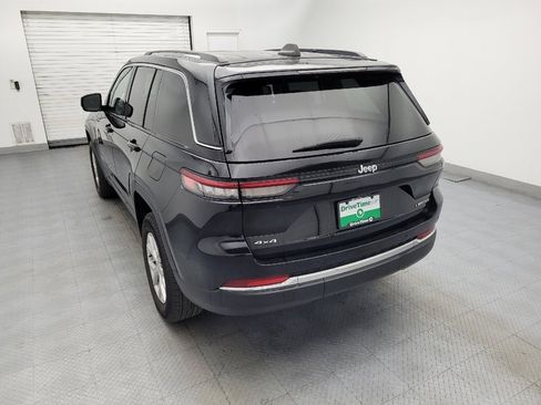 Used 2023 Jeep Grand Cherokee Limited image 5