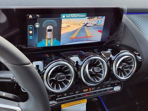 New 2026 Mercedes-Benz GLA 250 GLA 250 image 6