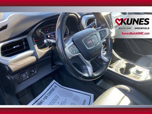 Used 2020 GMC Acadia SLT w/ Premium Package image 18