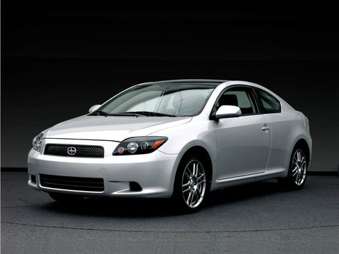 Used 2009 Scion tC FWD image 1