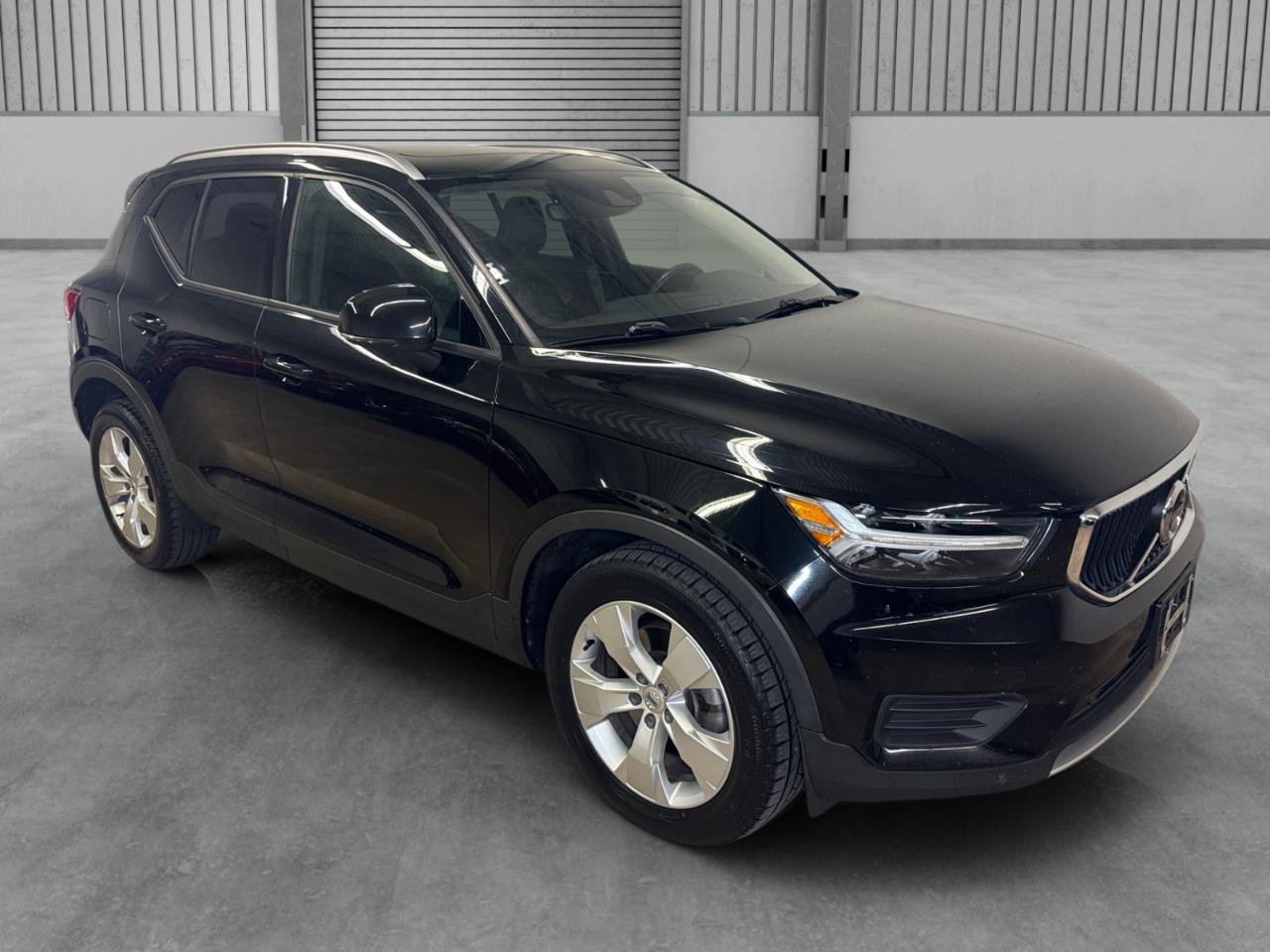 Used 2019 Volvo XC40 T5 Momentum AWD/4WD image 29