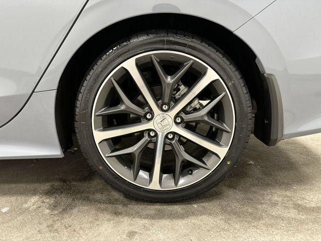 Used 2024 Honda Civic Touring image 12