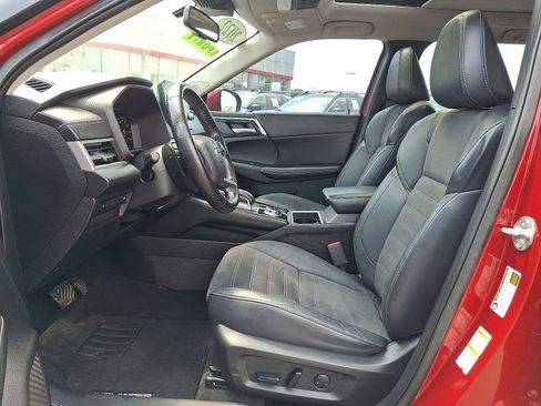 Used 2022 Mitsubishi Outlander SE AWD/4WD image 14