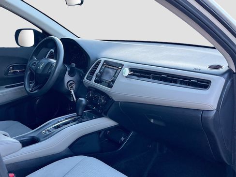 Used 2022 Honda HR-V LX image 26