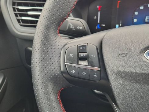Used 2025 Ford Escape ST-Line AWD/4WD image 14