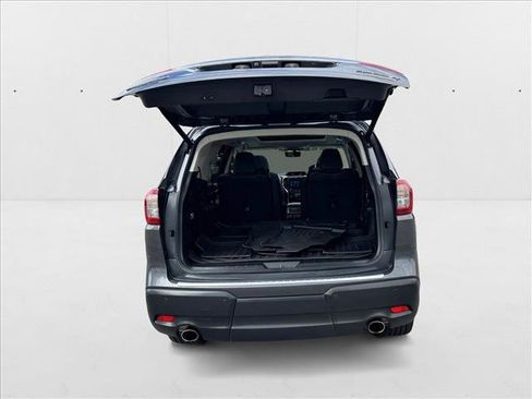 Used 2022 Subaru Ascent Touring image 7