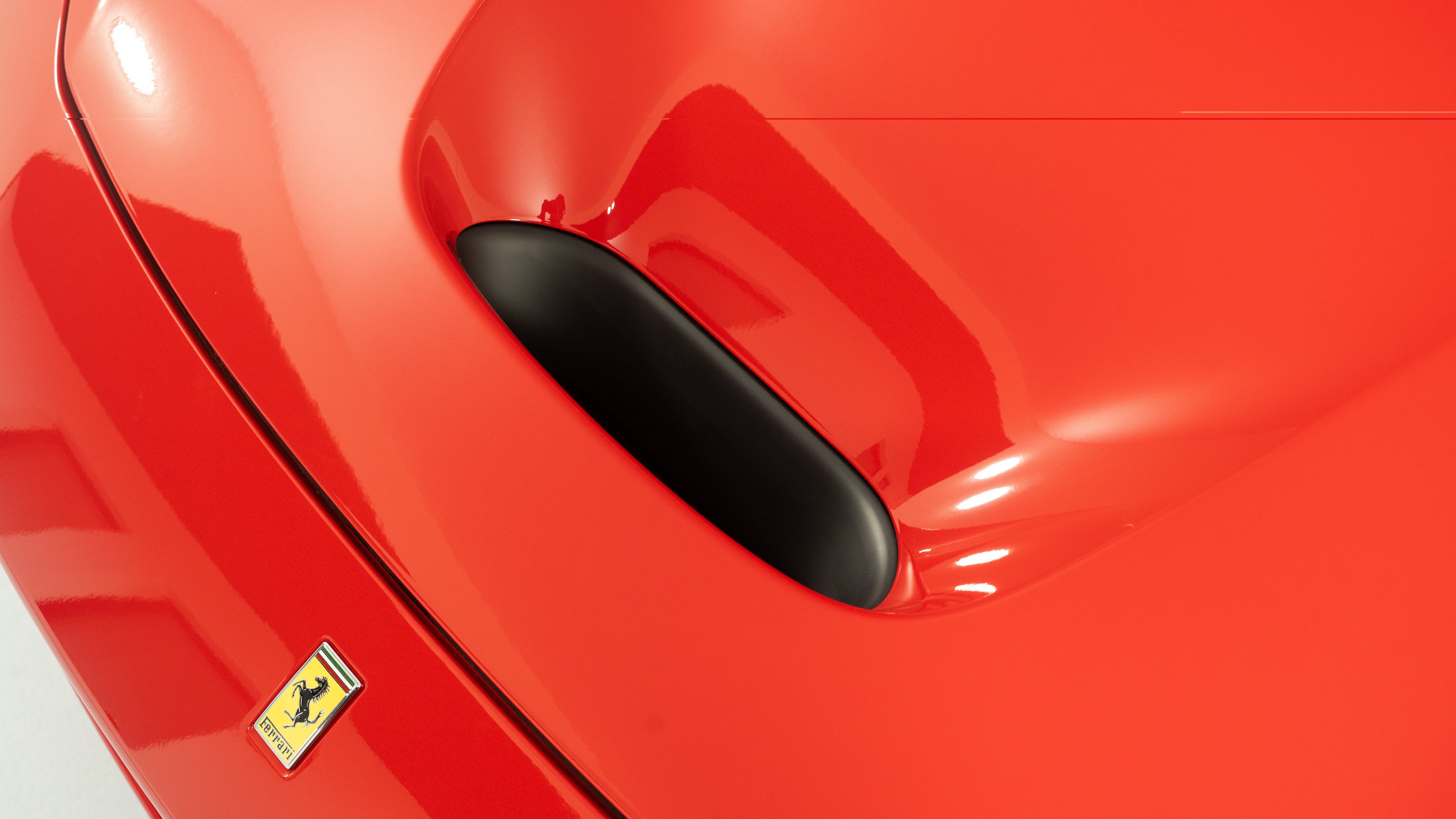 Certified 2021 Ferrari F8 Tributo RWD image 12