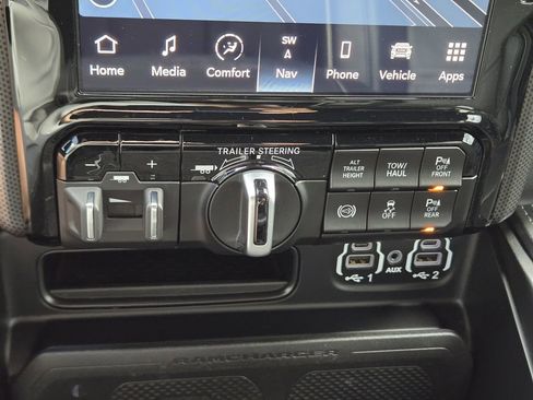 Used 2024 RAM 3500 Limited w/ Night Edition AWD/4WD image 27