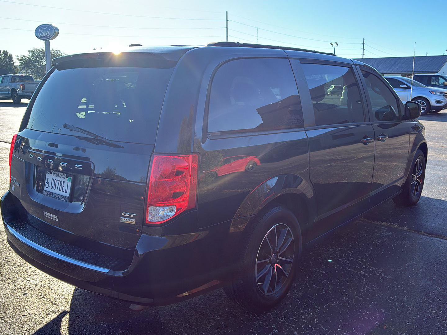 Used 2018 Dodge Grand Caravan GT FWD image 4