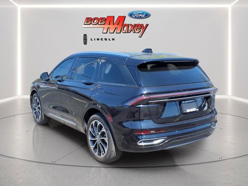 Certified 2024 Lincoln Nautilus Reserve w/ Equipment Group 202A AWD/4WD image 6