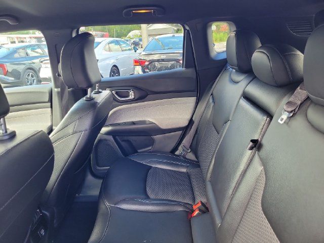 Used 2024 Jeep Compass Latitude AWD/4WD image 14