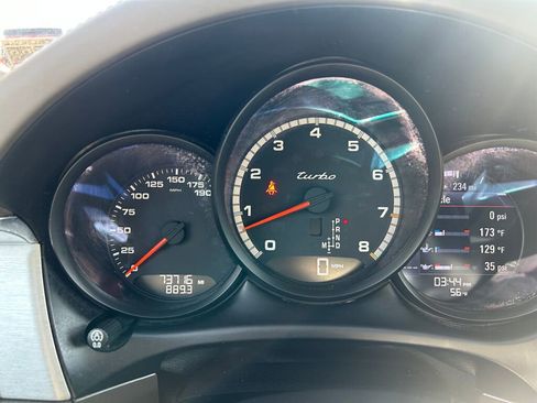 Used 2015 Porsche Macan Turbo image 14