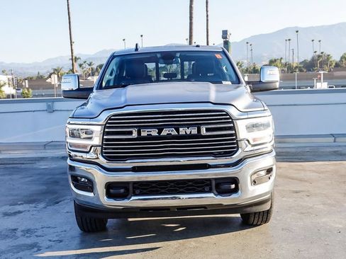 Used 2024 RAM 2500 Laramie AWD/4WD image 3
