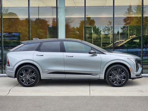 New 2026 Cadillac Optiq V AWD/4WD image 6