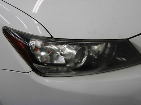 Used 2011 Scion tC Sports Coupe 6-Spd AT image 20