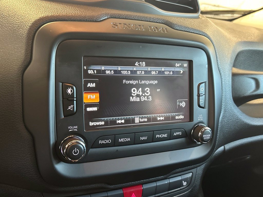 Used 2017 Jeep Renegade Trailhawk AWD/4WD image 12
