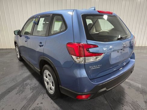 Used 2023 Subaru Forester AWD/4WD image 3