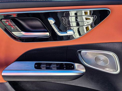 New 2026 Mercedes-Benz GLC 300 4MATIC image 14