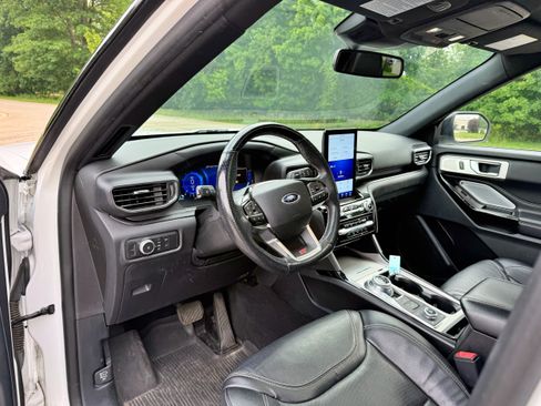 Used 2021 Ford Explorer ST w/ ST Street Pack AWD/4WD image 13