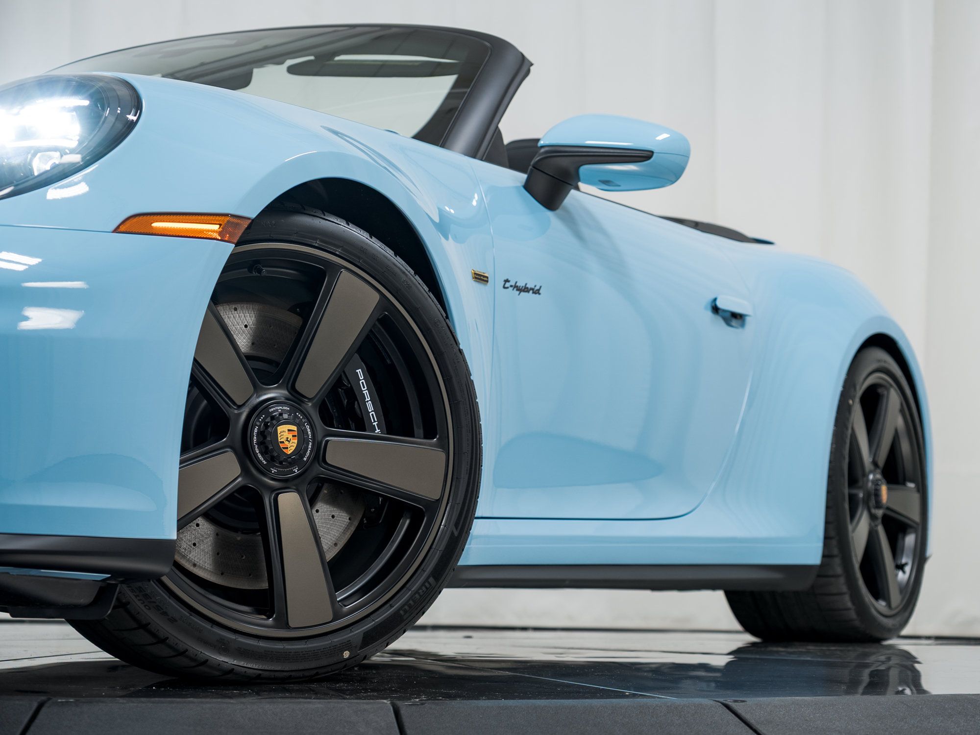 Used 2026 Porsche 911 GTS RWD image 48