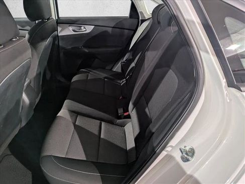 Used 2022 Kia Forte LXS image 19