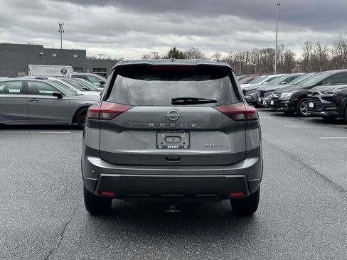 Used 2024 Nissan Rogue SV image 24