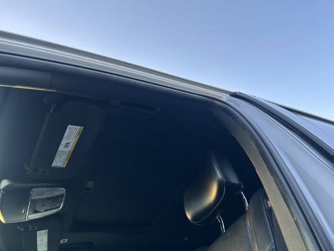 Used 2019 Jeep Grand Cherokee Limited image 26