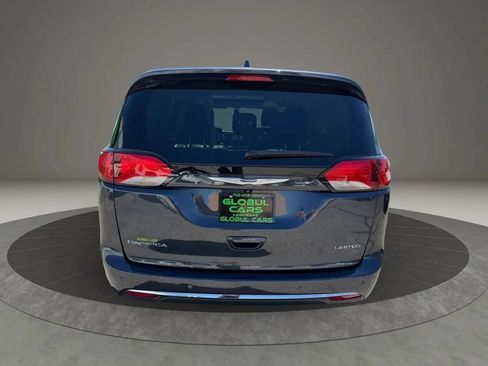 Used 2020 Chrysler Pacifica Limited FWD image 6