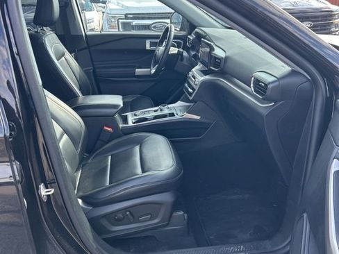 Used 2023 Ford Explorer XLT w/ Equipment Group 202A image 23
