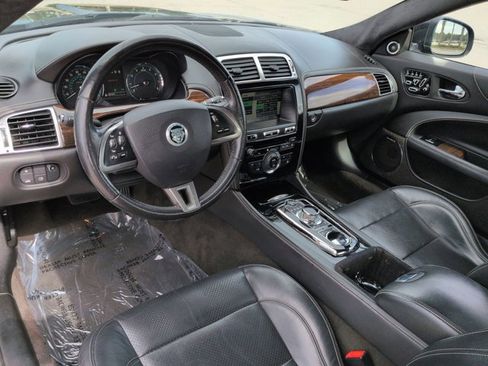 Used 2014 Jaguar XK Convertible image 16