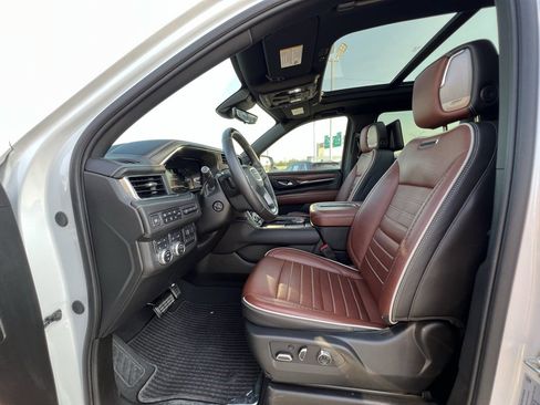 Used 2024 GMC Yukon XL Denali Ultimate image 23