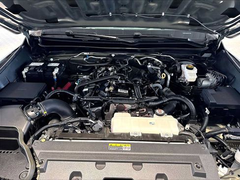 Used 2024 Toyota Tacoma TRD Sport AWD/4WD image 24
