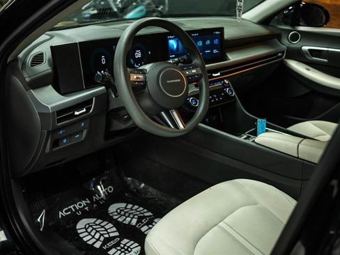 Used 2025 Hyundai Sonata SEL image 8