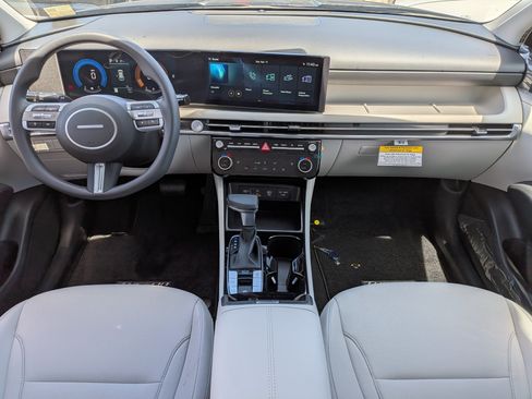 New 2026 Hyundai Tucson SEL Plus FWD image 17